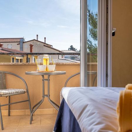 Penthouse Gea Apartment Premantura Exterior photo